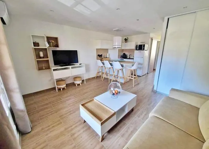 Hameau Des Pins - & Piscine - Clim & Wifi Апартаменти